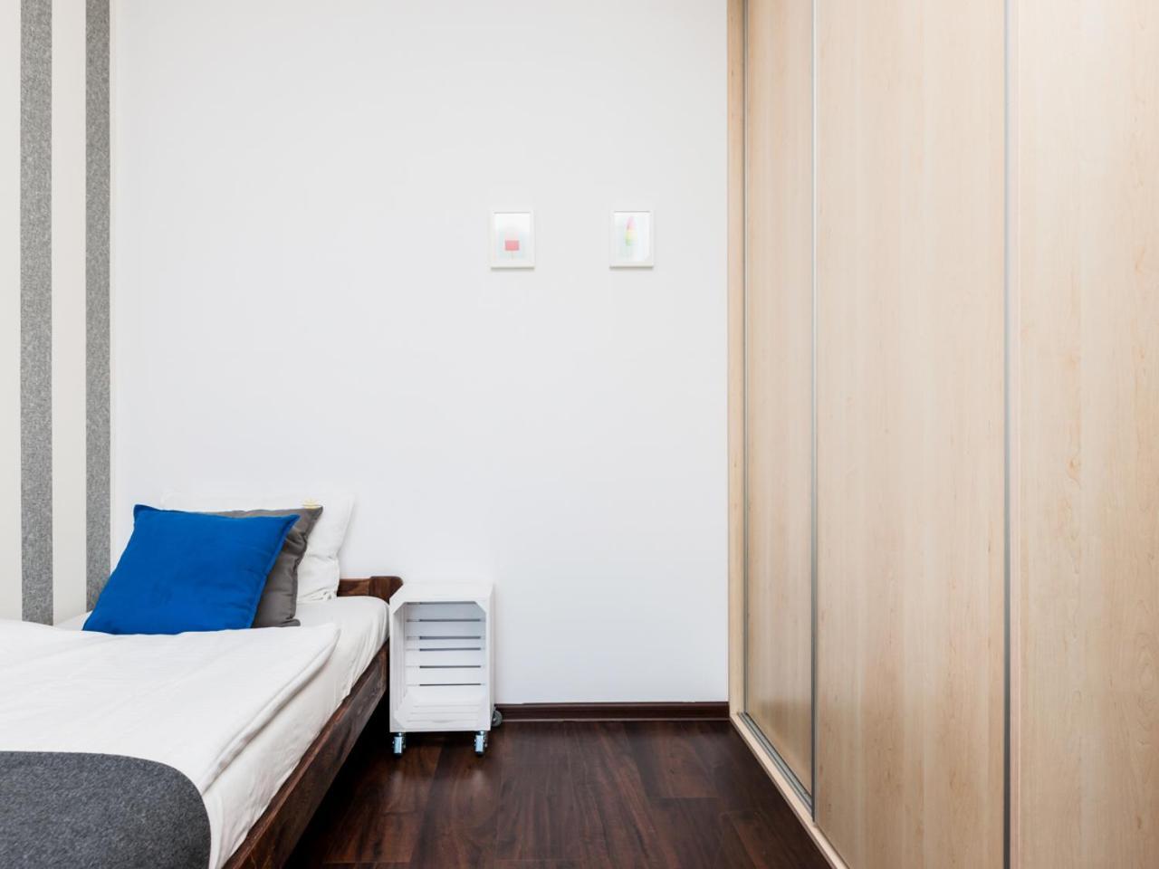 Kompleks Wypoczynkowy Pomerania Z Podgrzewanym Basenem 30 Metrow Do Morza Rewal Zimmer foto
